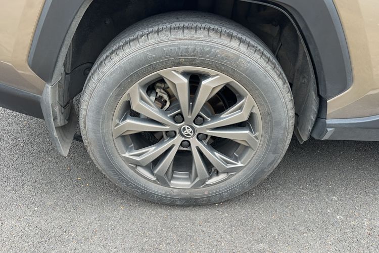 Used Toyota RAV4 2023 2.0L CVT Two-Wheel Drive Fashion Edition Exterior 8