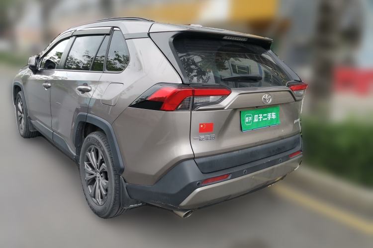 Used Toyota RAV4 2023 2.0L CVT Two-Wheel Drive Fashion Edition Rear Left 45 Deg