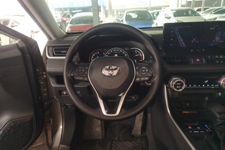 Used Toyota RAV4 2023 2.0L CVT Two-Wheel Drive Fashion Edition Steering Wheel