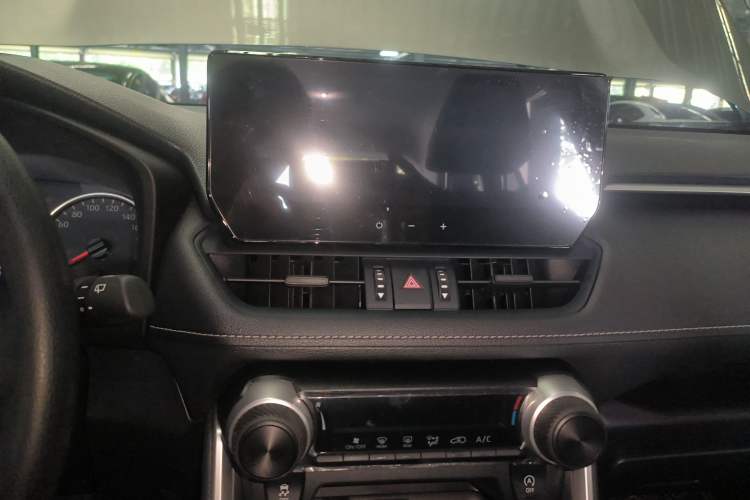 Used Toyota RAV4 2023 2.0L CVT Two-Wheel Drive Urban Edition Center Console