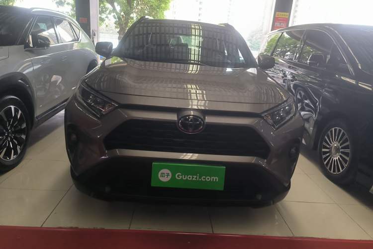 Used Toyota RAV4 2023 2.0L CVT Two-Wheel Drive Urban Edition Front