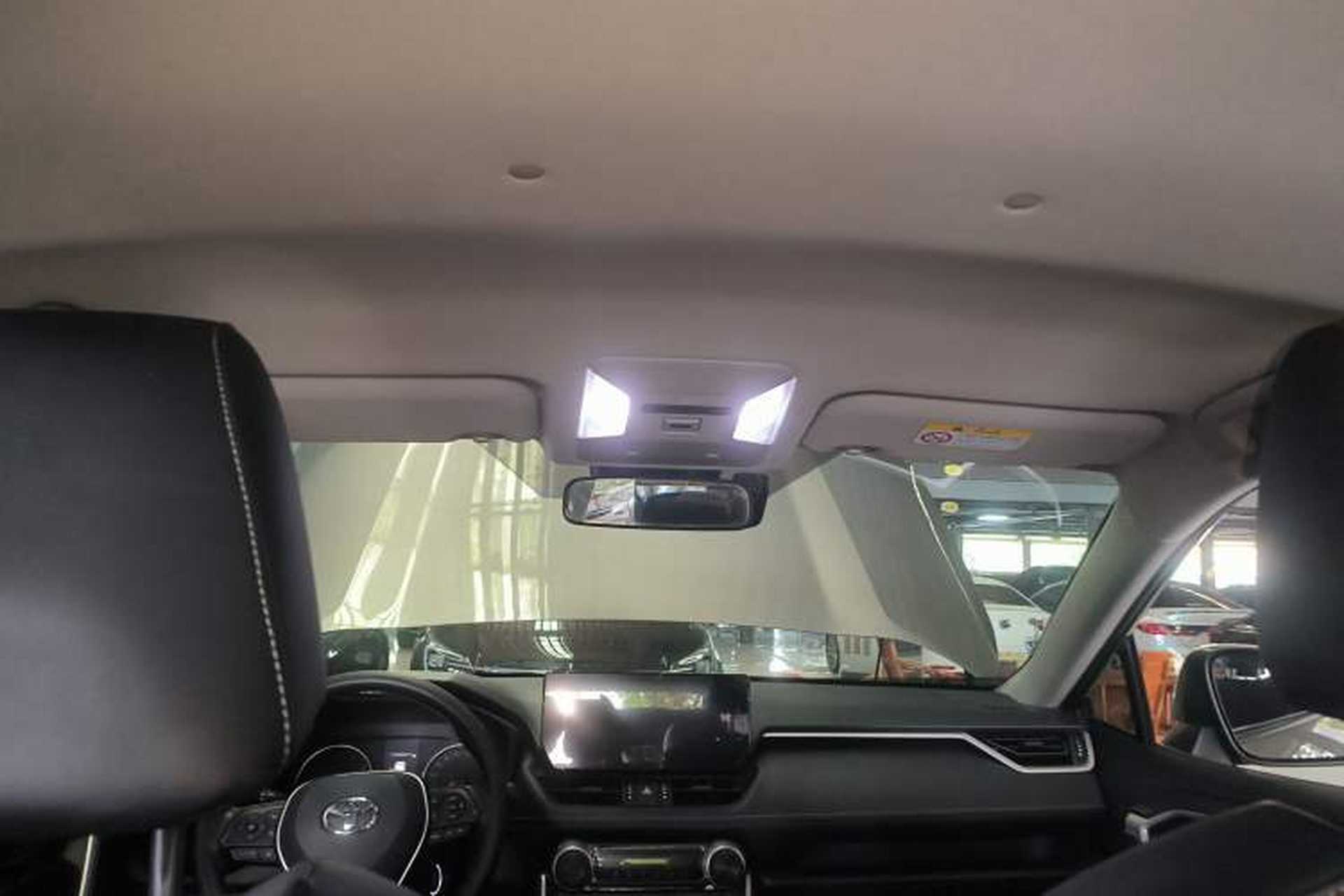 Used Toyota RAV4 2023 2.0L CVT Two-Wheel Drive Urban Edition Headliner