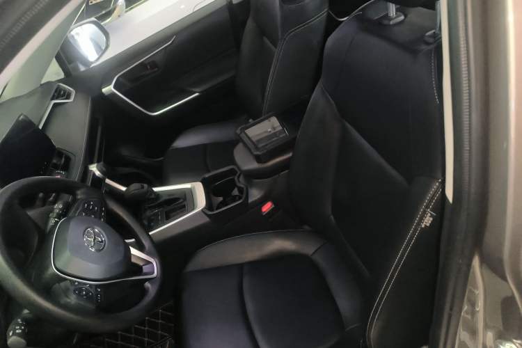 Used Toyota RAV4 2023 2.0L CVT Two-Wheel Drive Urban Edition Left Front Seat