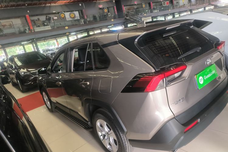 Used Toyota RAV4 2023 2.0L CVT Two-Wheel Drive Urban Edition Left Side