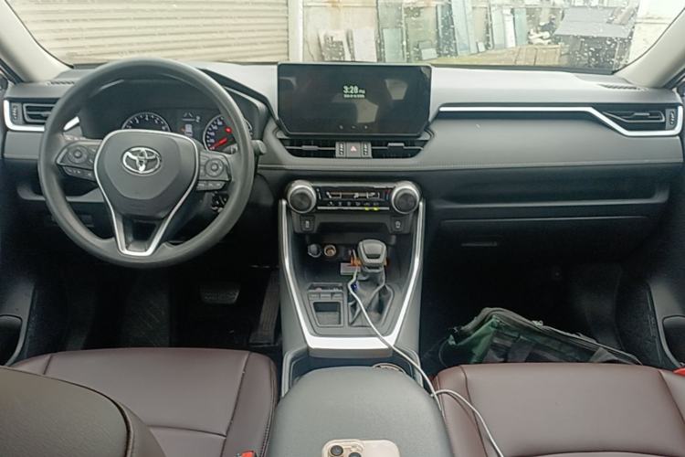 Used Toyota RAV4 2023 2.0L CVT Two-Wheel Drive Urban Edition Center Console