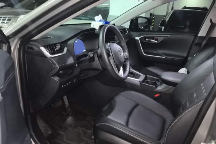 Used Toyota RAV4 2023 Dual-Engine 2.5L E-CVT Two-Wheel Drive Elite Plus Edition Driver Seat