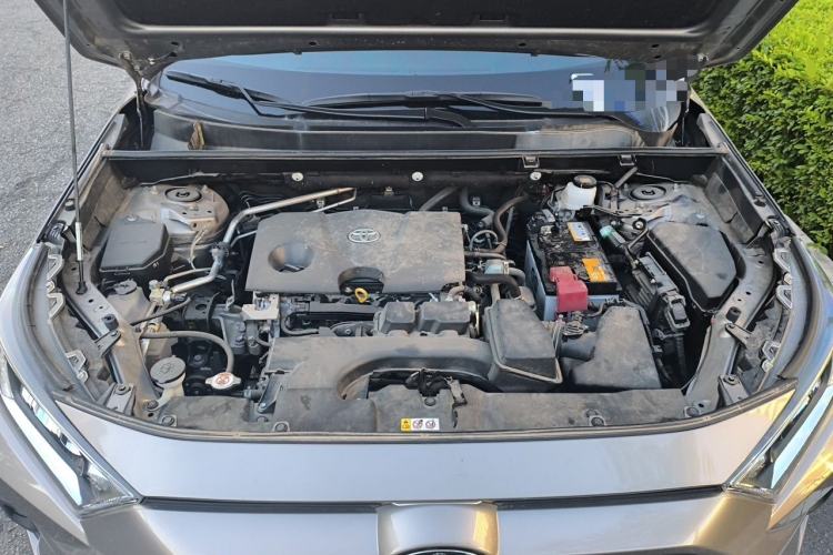 Used Toyota RAV4 2023 2.0L CVT Two-Wheel Drive Fashion Edition Engine Bay