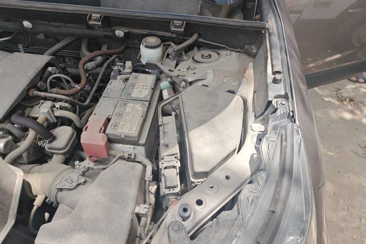 Used Toyota RAV4 2023 2.0L CVT Two-Wheel Drive Fashion Edition Engine Bay Left