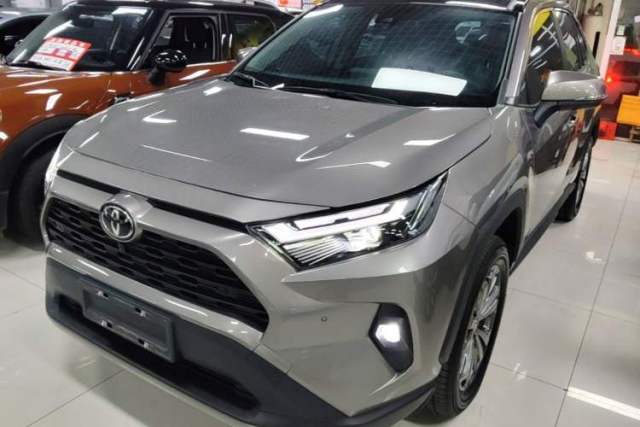 Used Toyota RAV4 2023 2.0L CVT Two-Wheel Drive Fashion Plus Edition