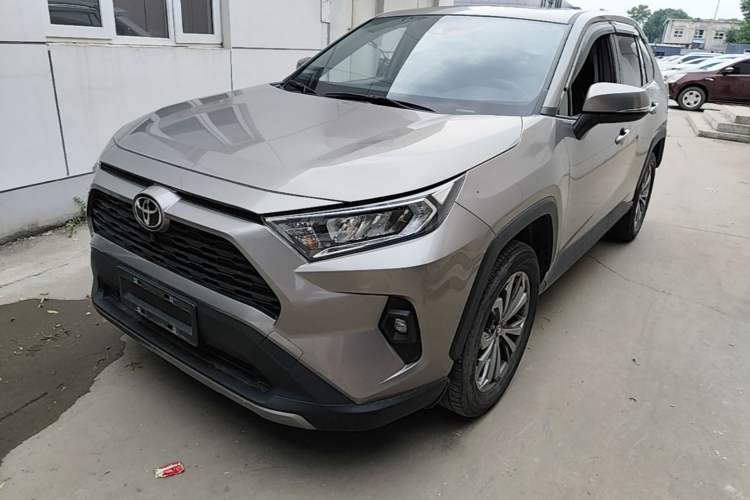 Used Toyota RAV4 2023 2.0L CVT Two-Wheel Drive Fashion Edition Guazi used car, China used car export, Used car for sale, Used  cars, Cheapest cars for sale
