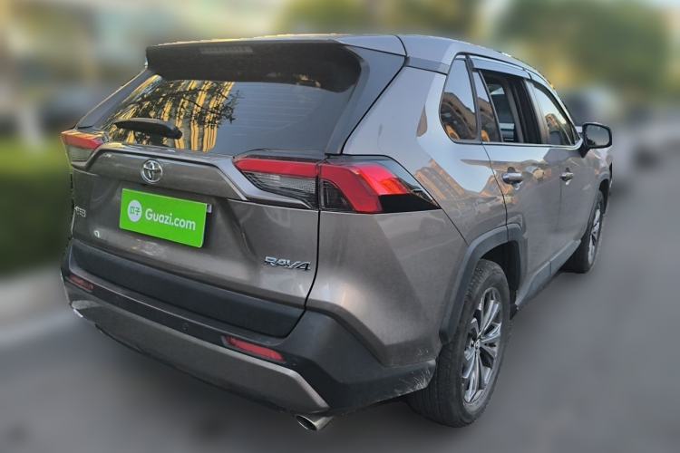 Used Toyota RAV4 2023 2.0L CVT Two-Wheel Drive Fashion Edition Rear Right 45 Deg