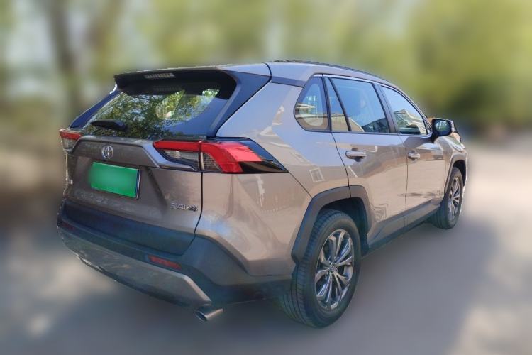 Used Toyota RAV4 2023 2.0L CVT Two-Wheel Drive Fashion Plus Edition Rear Right 45 Deg