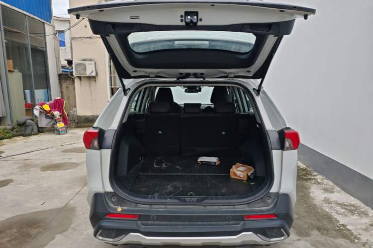 Used Toyota RAV4 2023 2.0L CVT Two-Wheel Drive Urban Edition Trunk