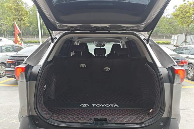 Used Toyota RAV4 2023 2.0L CVT Two-Wheel Drive Urban Edition Trunk