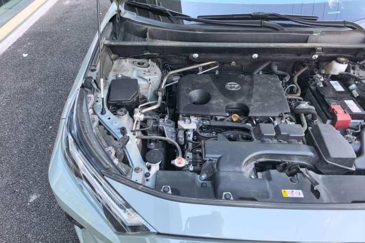 Used Toyota RAV4 2023 2.0L CVT Two-Wheel Drive Fashion Plus Edition Engine Bay Right