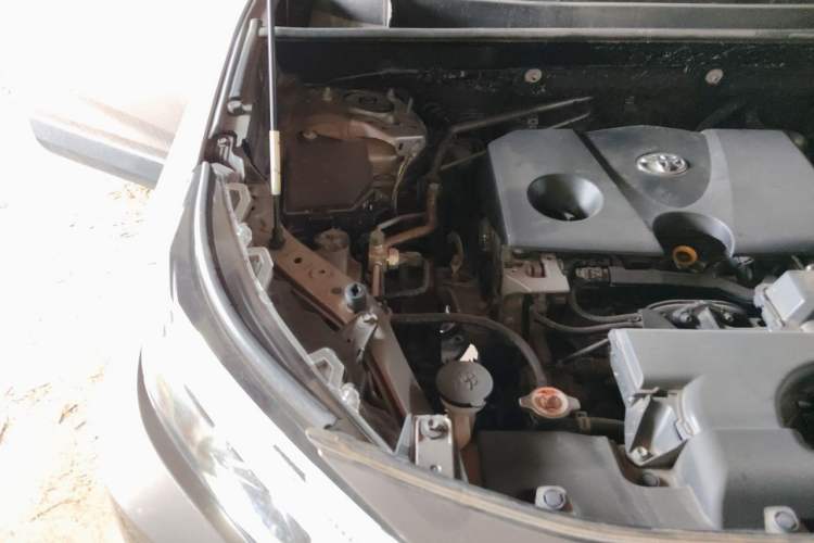 Used Toyota RAV4 2023 2.0L CVT Two-Wheel Drive Fashion Plus Edition Engine Bay Right