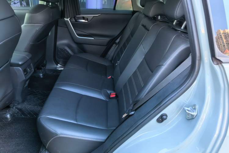 Used Toyota RAV4 2023 2.0L CVT Two-Wheel Drive Fashion Plus Edition Left Rear Seat