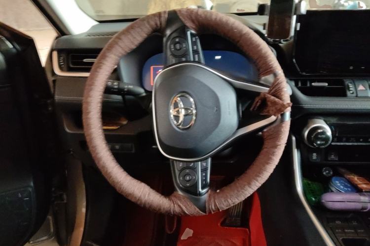 Used Toyota RAV4 2023 2.0L CVT Two-Wheel Drive Fashion Plus Edition Steering Wheel
