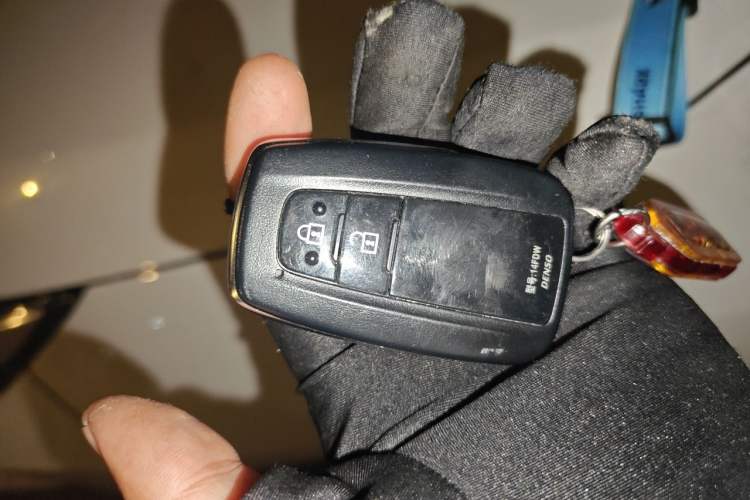 Used Toyota RAV4 2023 2.0L CVT Two-Wheel Drive Fashion Plus Edition Vehicle Key