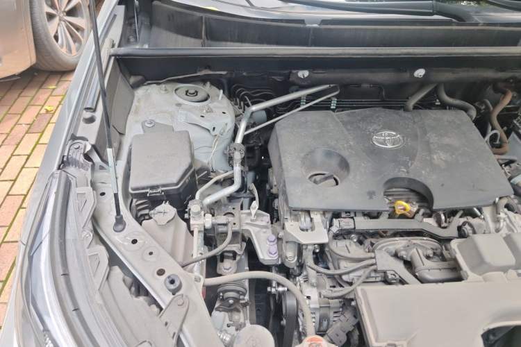 Used Toyota RAV4 2023 2.0L CVT Two-Wheel Drive Fashion Plus Edition Engine Bay Right