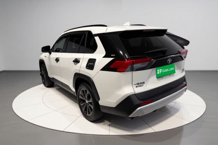 Used Toyota RAV4 2023 Dual-Engine 2.5L E-CVT Four-Wheel Drive Elite Plus Edition Exterior 3