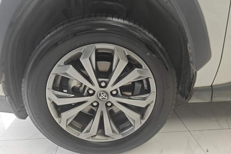 Used Toyota RAV4 2023 Dual-Motor 2.5L E-CVT Two-Wheel Drive Elite Edition Exterior 4