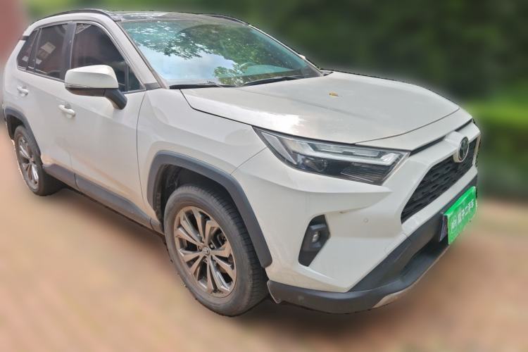 Used Toyota RAV4 2023 2.0L CVT Two-Wheel Drive Fashion Plus Edition Front Right 45 Deg