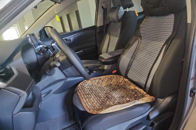 Used Toyota RAV4 2023 2.0L CVT Two-Wheel Drive Urban Edition Left Front Seat