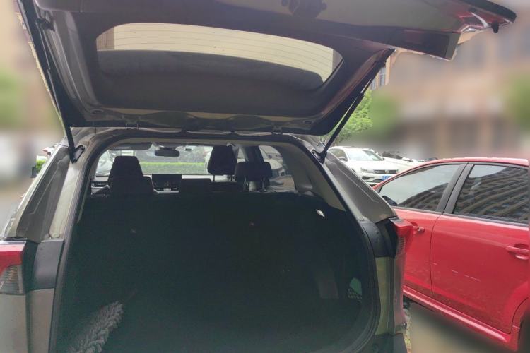 Used Toyota RAV4 2023 2.0L CVT Two-Wheel Drive Fashion Plus Edition Trunk