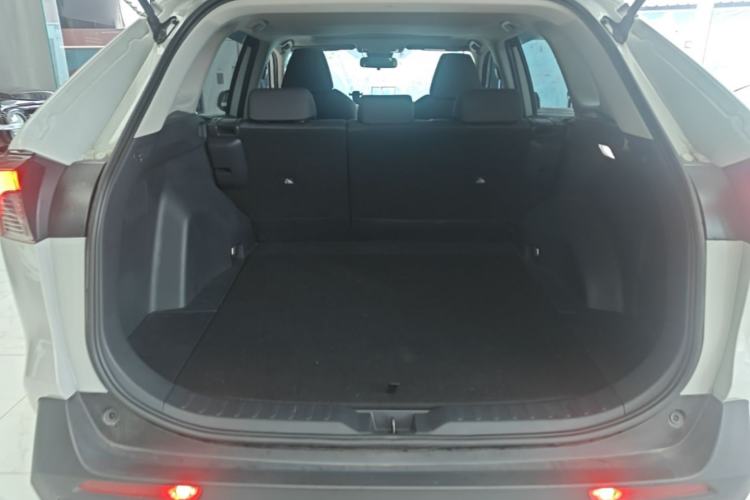 Used Toyota RAV4 2023 Dual-Motor 2.5L E-CVT Two-Wheel Drive Elite Edition Trunk
