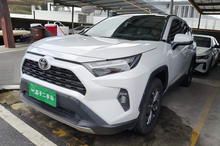 Toyota RAV4 2023 2.0L CVT Two-Wheel Drive Fashion Plus Edition