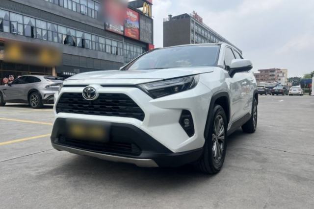 Used Toyota RAV4 2023 2.0L CVT Two-Wheel Drive Fashion Plus Edition