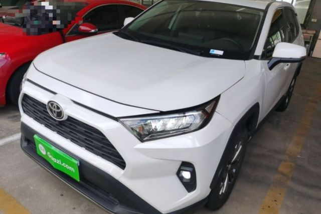Used Toyota RAV4 2023 2.0L CVT Two-Wheel Drive Fashion Edition