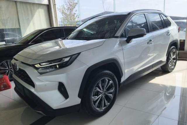 Used Toyota RAV4 2023 2.0L CVT Two-Wheel Drive Fashion Plus Edition