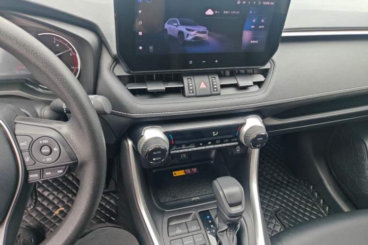 Used Toyota RAV4 2023 2.0L CVT Two-Wheel Drive Fashion Edition Audio And AC Panel