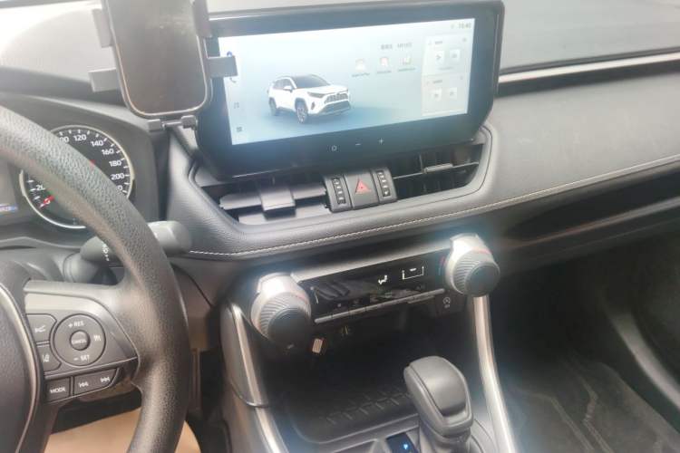 Used Toyota RAV4 2023 2.0L CVT Two-Wheel Drive Urban Edition Audio And AC Panel