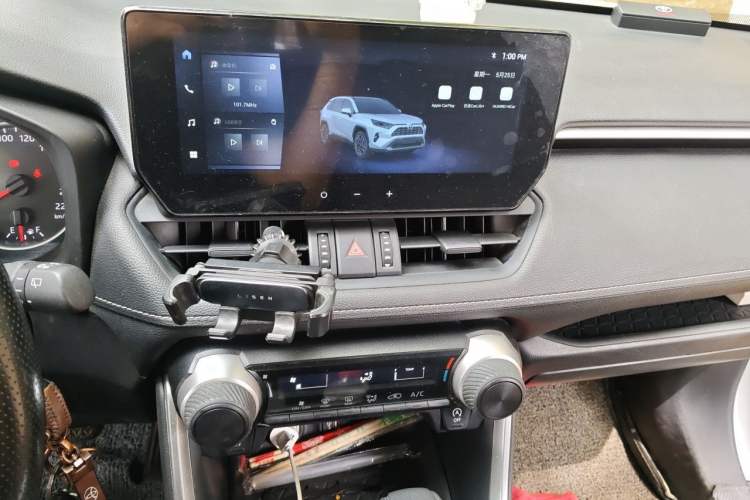 Used Toyota RAV4 2023 2.0L CVT Two-Wheel Drive Urban Edition Audio And AC Panel