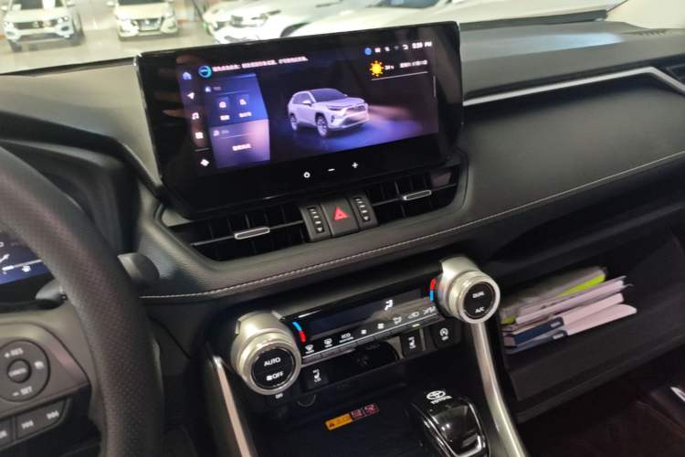 Used Toyota RAV4 2023 2.0L CVT Two-Wheel Drive Fashion Plus Edition Audio And AC Panel
