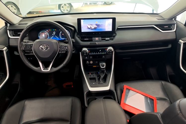 Used Toyota RAV4 2023 Dual-Engine 2.5L E-CVT Two-Wheel Drive Elite Plus Edition Center Console