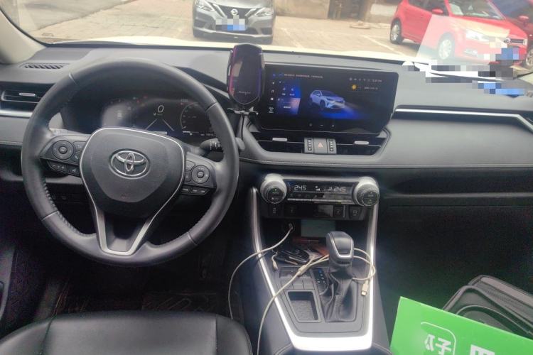 Used Toyota RAV4 2023 2.0L CVT Two-Wheel Drive 20th Anniversary Platinum Edition Center Console