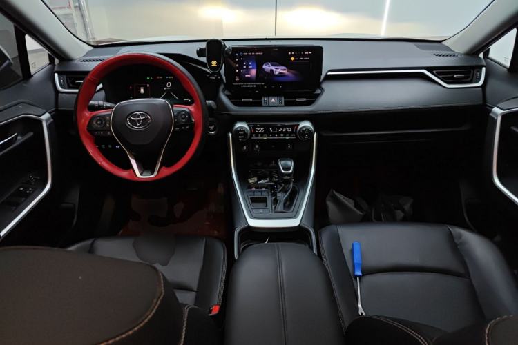 Used Toyota RAV4 2023 Dual-Engine 2.5L E-CVT Two-Wheel Drive Elite Plus Edition Center Console