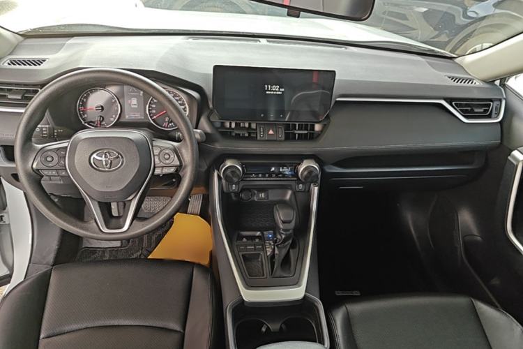 Used Toyota RAV4 2023 2.0L CVT Two-Wheel Drive Urban Edition Center Console