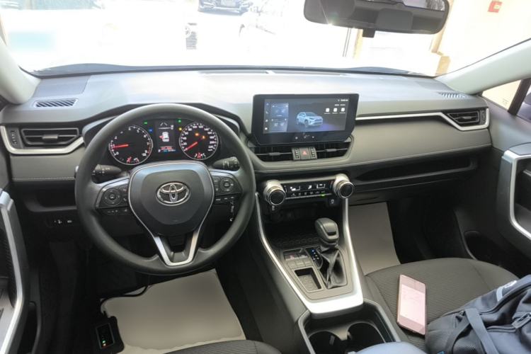 Used Toyota RAV4 2023 2.0L CVT Two-Wheel Drive Urban Edition Center Console