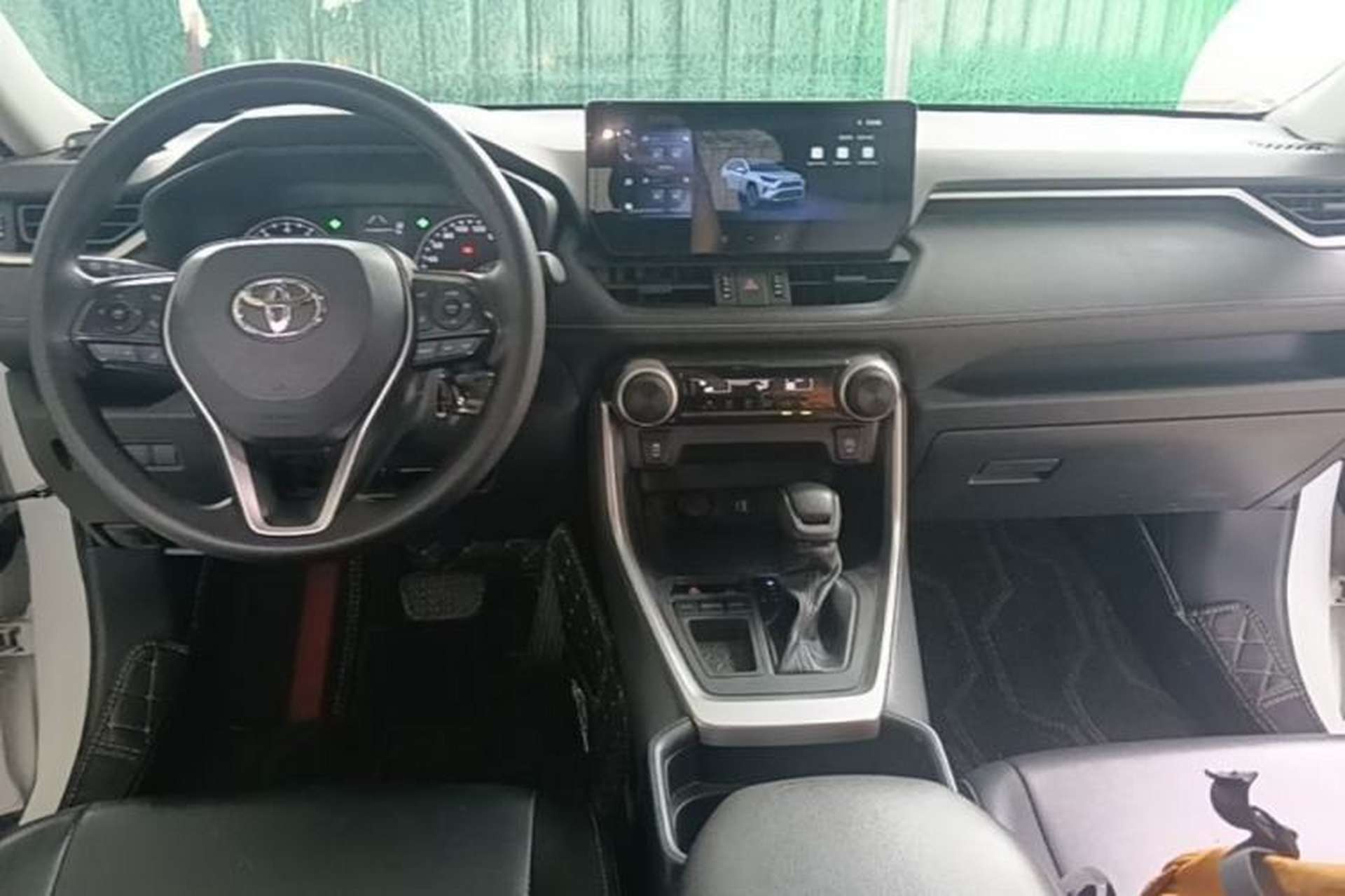 Used Toyota RAV4 2023 2.0L CVT Two-Wheel Drive Urban Edition Center Console