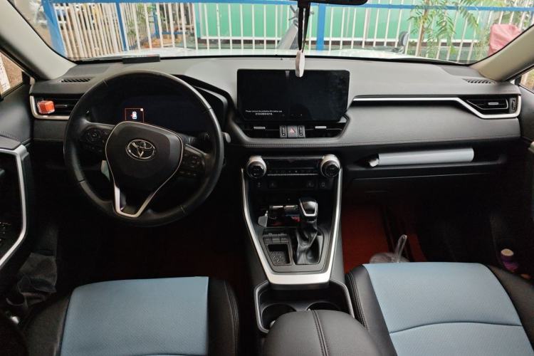 Used Toyota RAV4 2023 2.0L CVT Two-Wheel Drive 20th Anniversary Platinum Edition Center Console