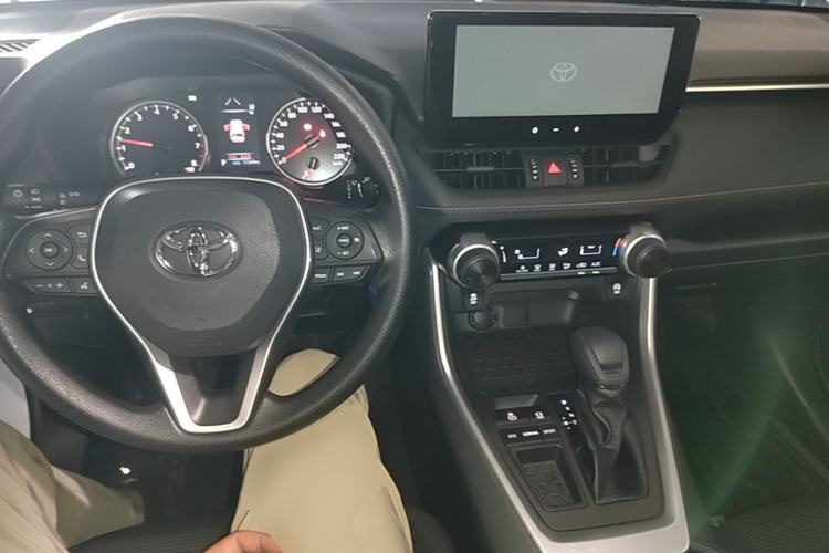 Used Toyota RAV4 2023 2.0L CVT Two-Wheel Drive Urban Edition Center Console