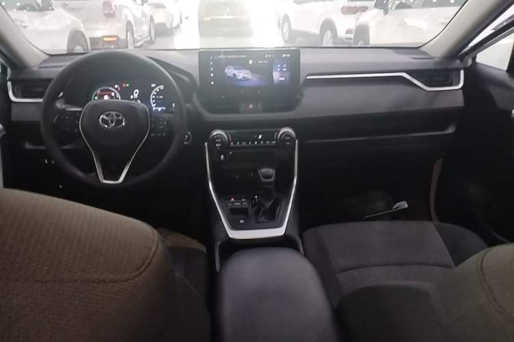 Used Toyota RAV4 2023 Dual-Motor 2.5L E-CVT Two-Wheel Drive Elite Edition Center Console