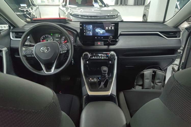 Used Toyota RAV4 2023 2.0L CVT Two-Wheel Drive Urban Edition Center Console