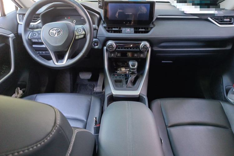Used Toyota RAV4 2023 2.0L CVT Two-Wheel Drive 20th Anniversary Platinum Edition Center Console