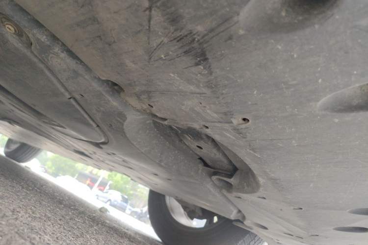 Used Toyota RAV4 2023 2.0L CVT Two-Wheel Drive 20th Anniversary Platinum Edition Chassis Front